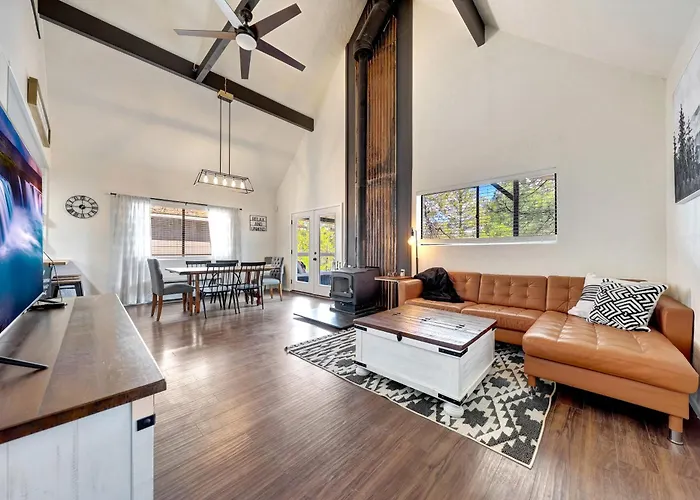 Munds Bella Luxury Nestled In Pines Holiday home