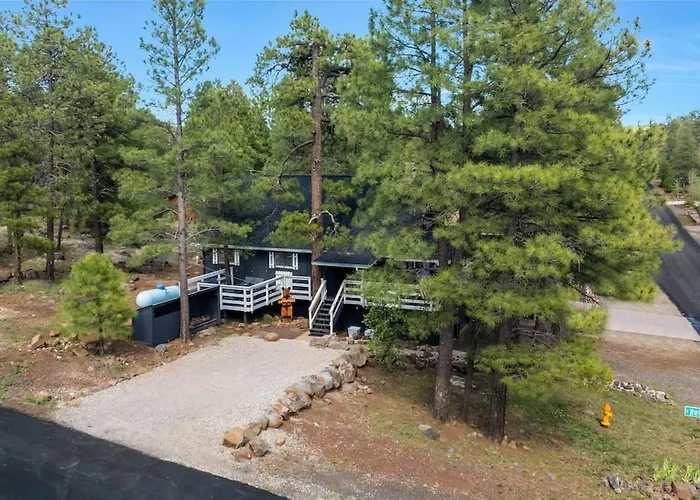 Holiday home Munds Bella Luxury Nestled In Pines Munds Park