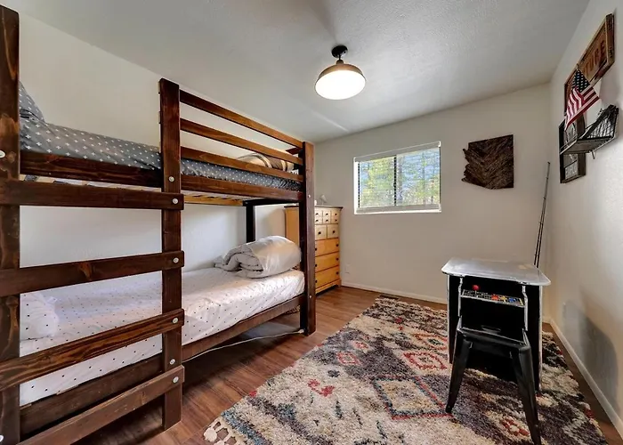 Holiday home Munds Bella Luxury Nestled In Pines *