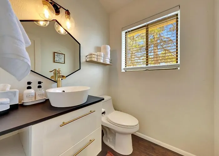 Holiday home Munds Bella Luxury Nestled In Pines *