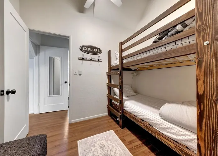 Munds Bella Luxury Nestled In Pines Holiday home